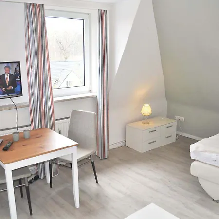 Koeppen Nr 16 アパート